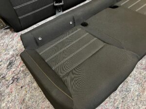 SIEDZISKO OPARCIE KANAPA FOTELE TYŁ TYLNA TYLNE DACIA SANDERO III STEPWAY