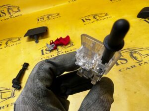 LAMPKA OŚWIETLENIE SCHOWKA DACIA DUSTER II