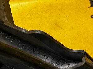 UCHWYT MOCOWANIE PLASTIK AUDI A8 D5 4N