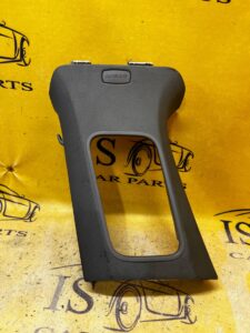 OSŁONA POSZYCIE SŁUPKA ŚRODKOWEGO B LEWA LEWE PORSCHE PANAMERA 970 I LIFT