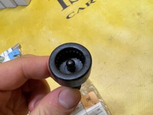 ŚRUBA ZABEZPIECZAJĄCA KOŁA BMW KOD 038 NOWA OEM