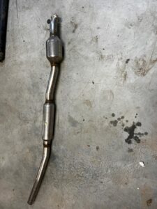 FORD KUGA III MK3 TŁUMIK RURA KATALIZATOR