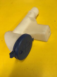 WLEW PŁYNU DO SPRYSKIWACZY PEUGEOT 308 9800715580