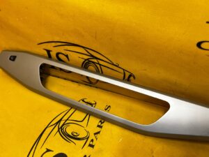 LISTWA DEKOR OSŁONA PANEL DESKI KONSOLI AUDI A4 B9 8W EU