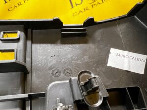 PRAWA PRZÓD LISTWA OSŁONA PROGU RENAULT MEGANE IV