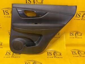 TAPICERKA DRZWI PRAWY TYŁ NISSAN X-TRAIL T32