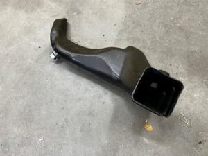 WLOT DOLOT KANAŁ POWIETRZA NA NOGI LEWY PORSCHE PANAMERA 970 I LIFT