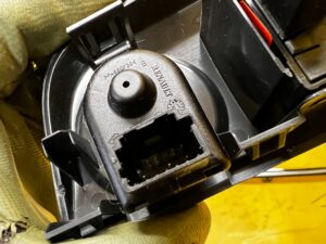 PANEL PRZEŁĄCZNIK REGULACJA LUSTEREK ESP PDC DACIA LODGY LIFT 2022R