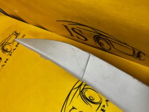 POSZYCIE OSŁONA SŁUPKA PRZÓD A PRAWY PRAWA LAND ROVER DISCOVERY 5 V L462 EU