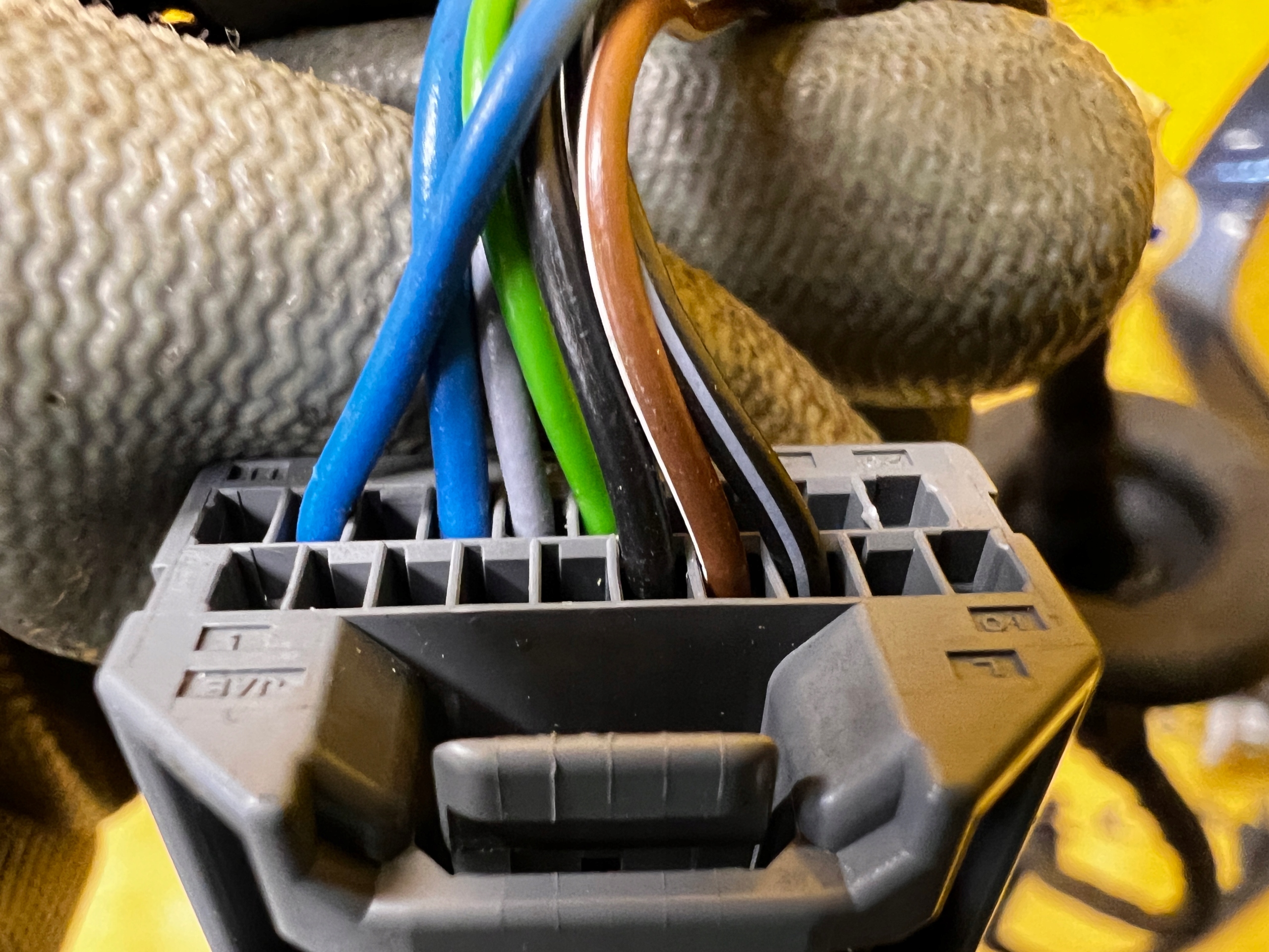 LUSTERKO ZEWNETRZNE LEWE 7 PIN VOLVO XC90 II EU 723