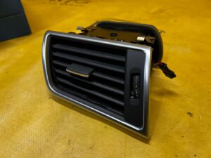 KRATKA NAWIEWU PRZÓD LEWA LEWY DESKI KONSOLI MERCEDES GL X166