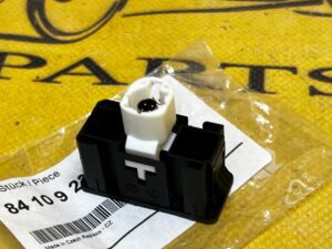 GNIAZDO PORT WTYCZKA USB BMW MINI F60 BMW F30 NOWE OEM