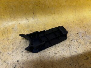 KLAPKA OSŁONA ZAŚLEPKA TUNELU ŚRODKOWEGO SKODA SCALA