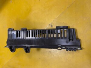 PRAWY WSPORNIK MOCOWANIE BOCZKA BAGAŻNI BMW X6 E71