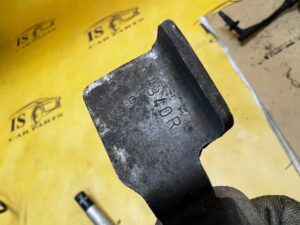 MOCOWANIE WSPORNIK UCHWYT SILNIKA RENAULT DACIA 1.5 BLUE DCI