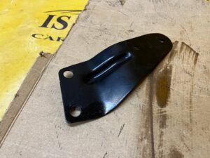 WSPORNIK MOCOWANIE BŁOTNIKA NADKOLA PRZÓD LEWY CHEVROLET CORVETTE C5 97-04