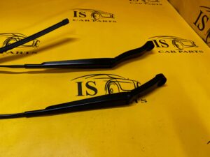 KOMPLET RAMIONA RAMIĘ WYCIERACZEK WYCIERACZKI PRZÓD AUDI SQ7 Q7 4M0