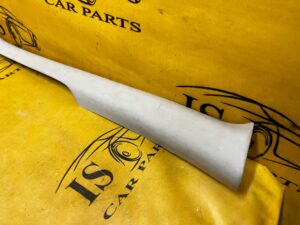 POSZYCIE OSŁONA OBUDOWA SŁUPKA PRZÓD A PRAWY FORD FIESTA MK8