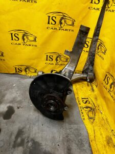 ZWROTNICA PIASTA WAHACZ PRZÓD LEWY MERCEDES GL X166 4.7 V8 4MATIC