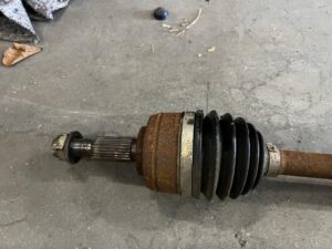 PÓŁOŚ PRZÓD LEWY LEWA KRÓTKA DACIA DUSTER II 2 1.0 TCE