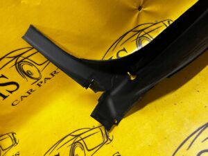 LISTWA OSŁONA PLASTIK LEWA RANGE ROVER VOGUE L405