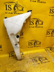 ZBIORNIK PŁYNU DO SPRYSKIWACZY AUDI A8 D4