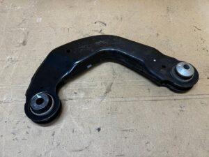 WAHACZ TYŁ TYLNY PRAWY FORD EXPLORER MK6