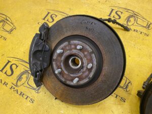 FORD C-MAX MK2 ZWROTNICA PIASTA PRZEDNIA LEWA