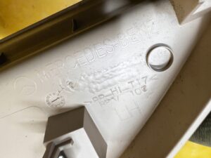 OSŁONA ZAŚLEPKA DESKI KONSOLI LEWA MERCEDES GLS X166