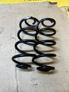 KOMPLET SPRĘŻYNY ZAWIESZENIA TYŁ PORSCHE MACAN 95B 2.0 TFSI