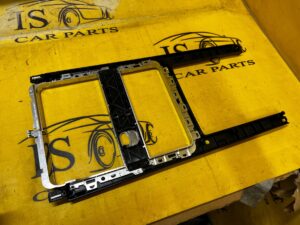 DEKOR RAMKA PANEL TUNELU ŚRODKOWEGO RANGE ROVER VELAR L560