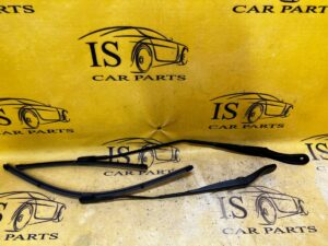 KOMPLET RAMIONA PIÓRA WYCIERACZEK PRZÓD DACIA SANDERO III 2023R