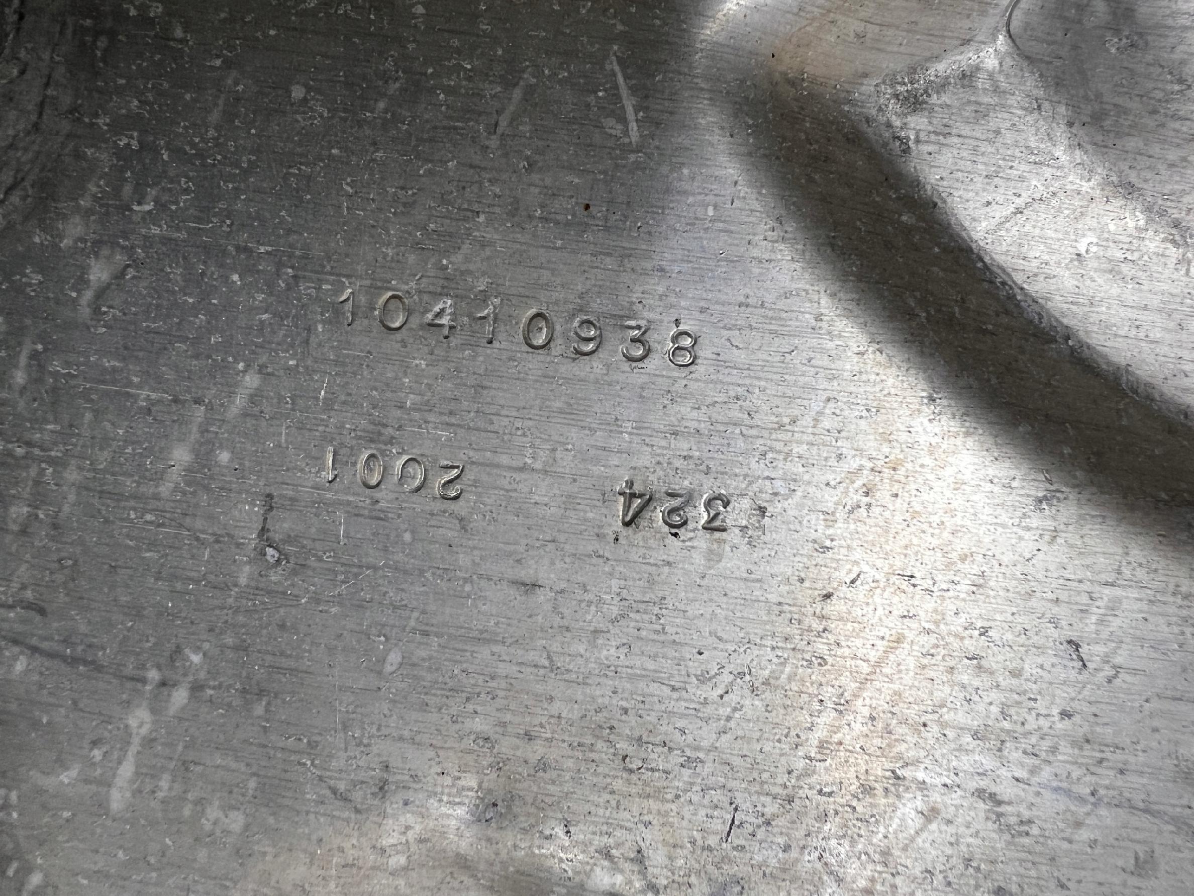PŁYTA OSŁONA ZBIORNIKA PALIWA PRAWA CHEVROLET CORVETTE C5 97-04