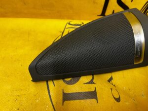 GŁOŚNIK OSŁONA ZAŚLEPKA SŁUPKA A PRZÓD LEWY HARMAN KARDON MERCEDES GL X166