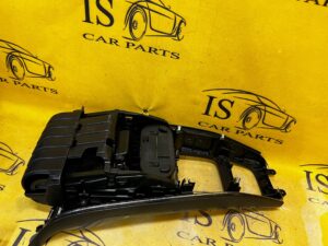 RAMKA PÓŁKA TUNEL ŚRODKOWY MERCEDES A KLASA W177