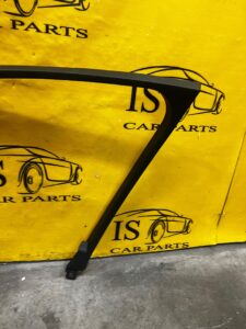 LISTWA RAMKA SZYBY DRZWI PRZÓD PRAWA PRAWY INFINITI M25 M35 M37 M45 M56 Q70