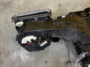 KOMPLETNA NAGRZEWNICA DMUCHAWA KLIMATYZACJI 3 STREFY MERCEDES GLS X166