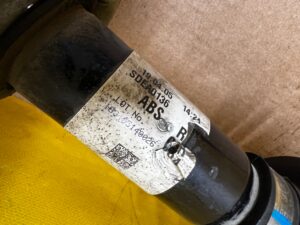 PÓŁOŚ PRZÓD PRZEDNIA PRAWY PRAWA KIA SORENTO III 2.2 CRDI