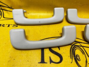 UCHWYT KLAMKA RĄCZKA PODSUFITKI FORD KUGA MK3