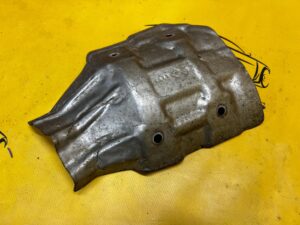 BLACHA OSŁONA TERMICZNA RENAULT KOLEOS II NISSAN X-TRAIL 2.0 DCI