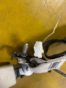 ZAPINKI ZAPIĘCIE PASA KANAPY TYŁ INFINITI Q50