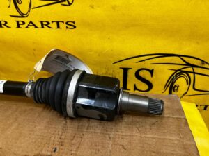 PÓŁOŚ PRZÓD PRZEDNIA PRAWY PRAWA MERCEDES C W205 4MATIC 2.0 D