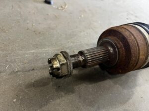 PÓŁOŚ PRZÓD LEWY LEWA KRÓTKA DACIA DUSTER II 2 1.0 TCE