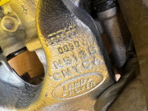 ZACISK HAMULCOWY PRZÓD LEWY LAND ROVER DEFENDER II L663