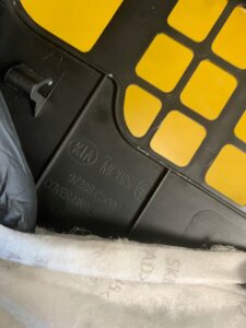 LEWA OSŁONA POD DESKĘ WYGŁUSZENIE KIA SORENTO III