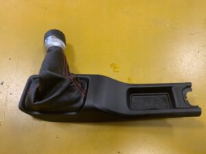 MIESZEK GAŁKA WYBIERAKA REDUKTORA JEEP WRANGLER JL