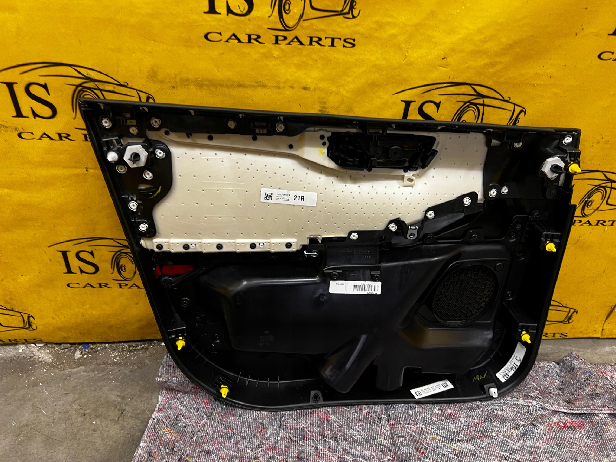 BOCZEK TAPICERKA DRZWI PRAWY PRZÓD FORD ESCAPE MK4