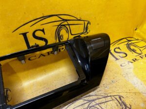 OBUDOWA PANEL RAMKA RADIA NAWIGACJI DESKI MASKOWNICA TOYOTA HILUX VIII 8