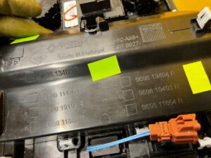 LAMPKA OŚWIETLENIE PODSUFITKI WNĘTRZA SOS RENAULT ESPACE VI AUSTRAL