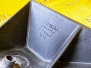 PODSTAWA MOCOWANIE AKUMULATORA CHEVROLET CORVETTE C5 97-04